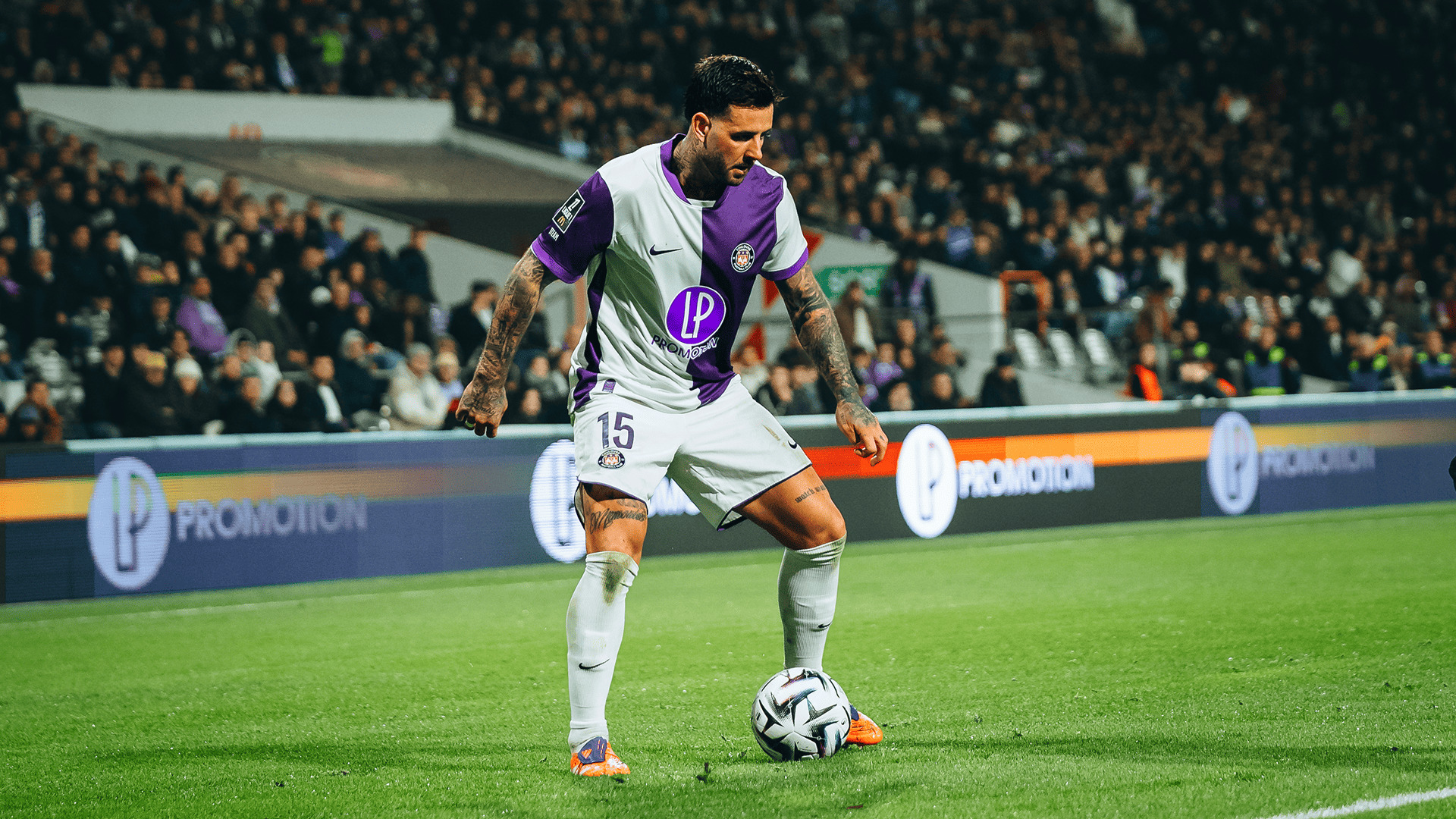 Aron Donnum suspendu par la LFP