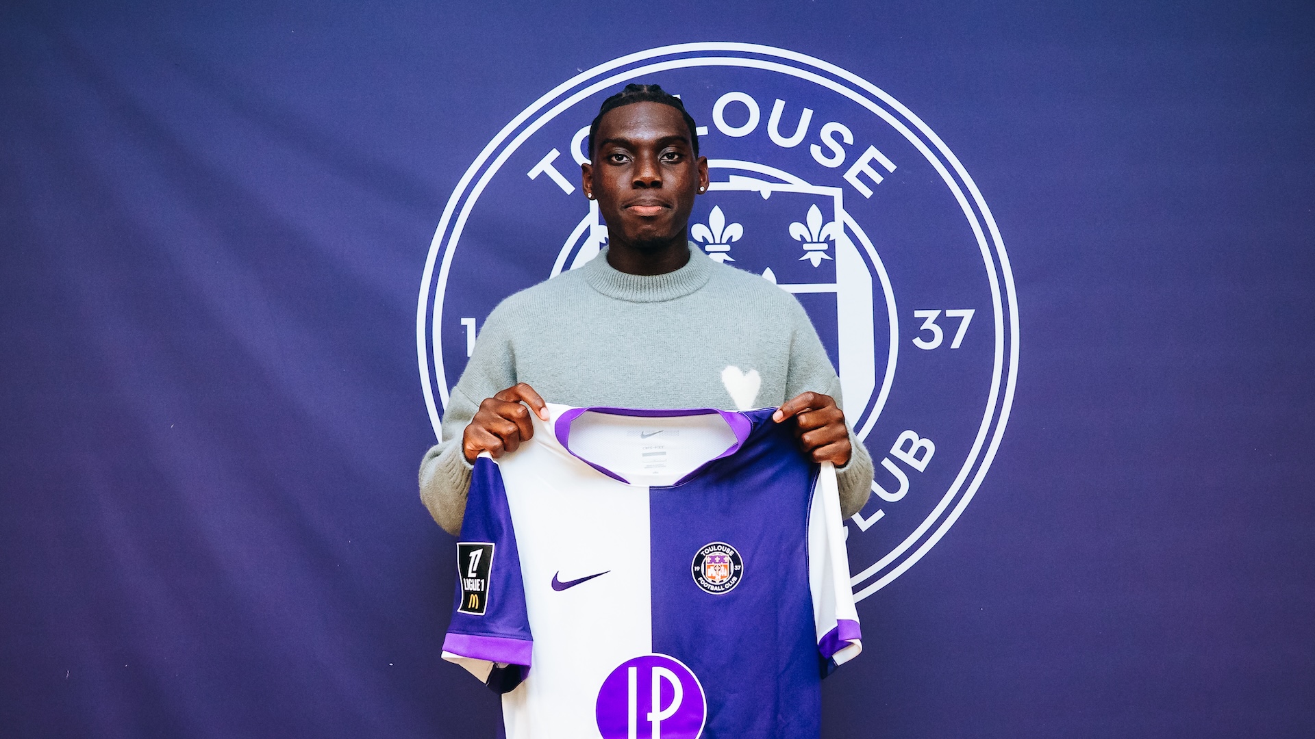 Notre Pitchoun Alexis Vossah est professionnel !