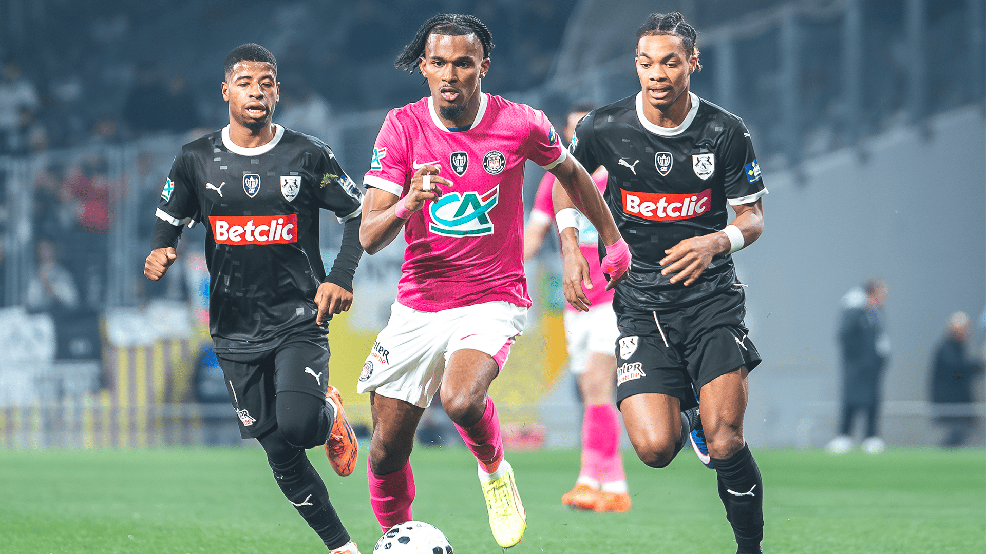 Le résumé vidéo de TéFéCé-Amiens (1-0), 8ème de finale de Coupe de France