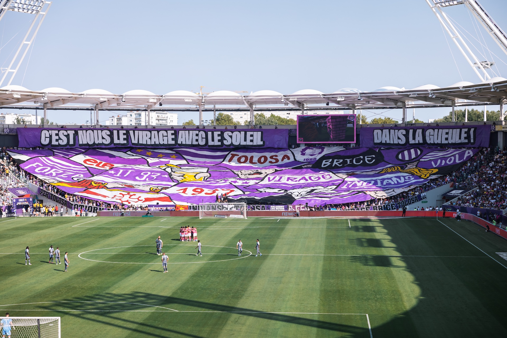 Premier match au Stadium, premier tifo !