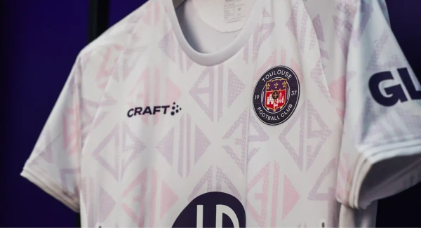 le maillot third du téfécé durant la saison 2023-2024