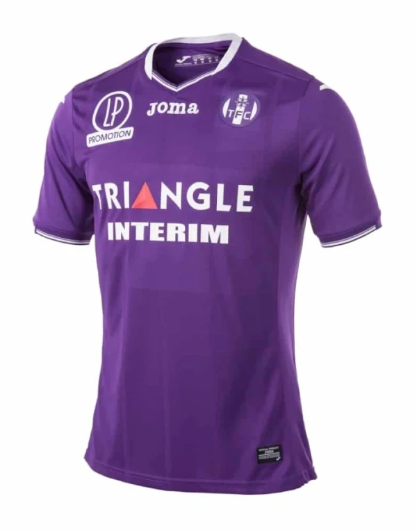 le maillot domicile du téfécé durant la saison 2017-2018