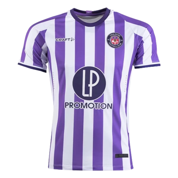 le maillot domicile du téfécé durant la saison 2023-2024