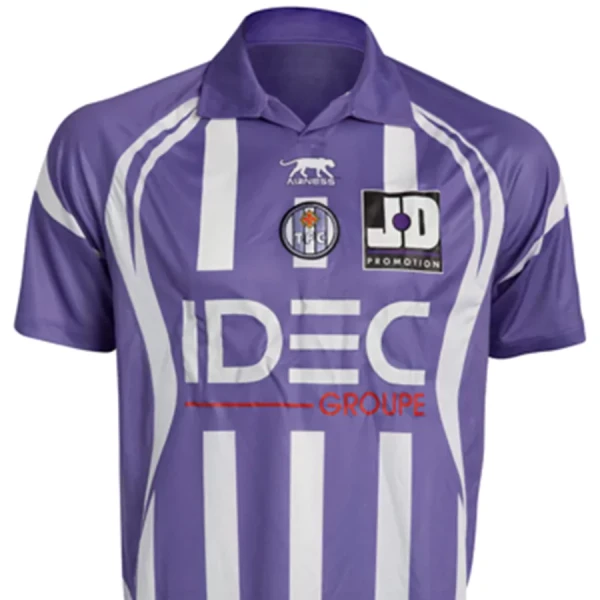 le maillot domicile du téfécé durant la saison 2010-2011